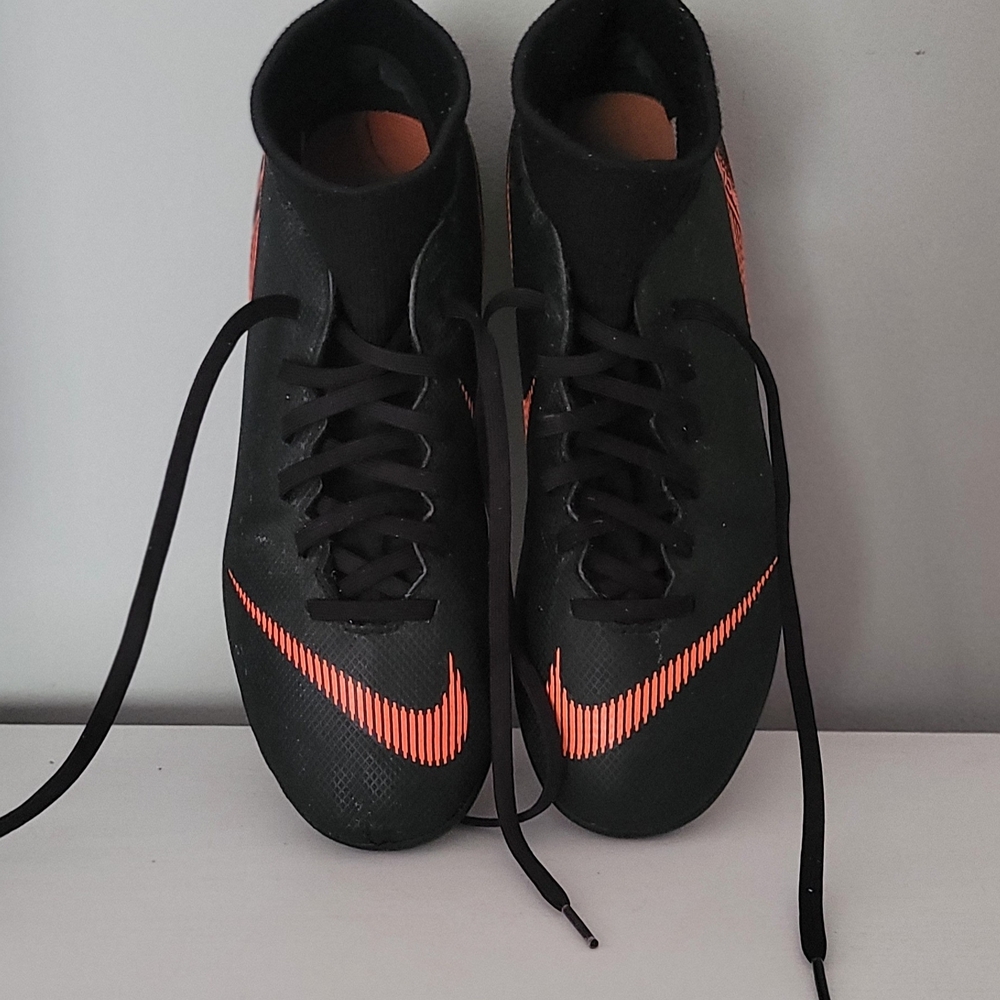 Nike Black and Orange High Ankle Athletic Shoes